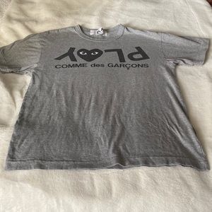 T-shirt men large, but fits like medium